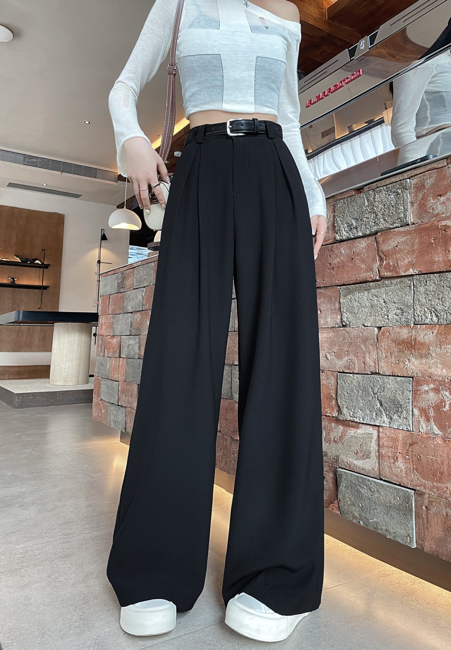 Wide Leg Trouser