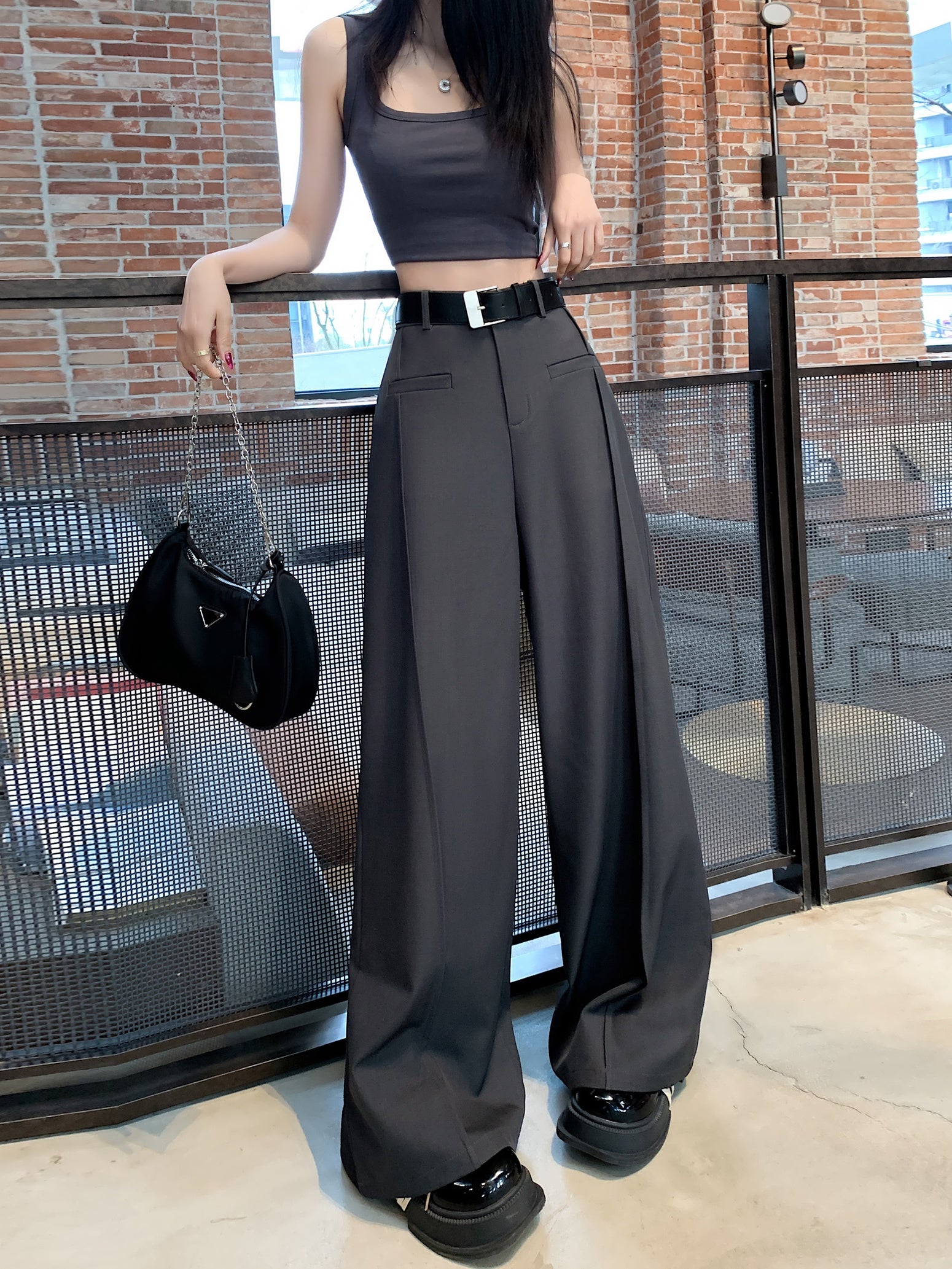 Wide-leg Pant