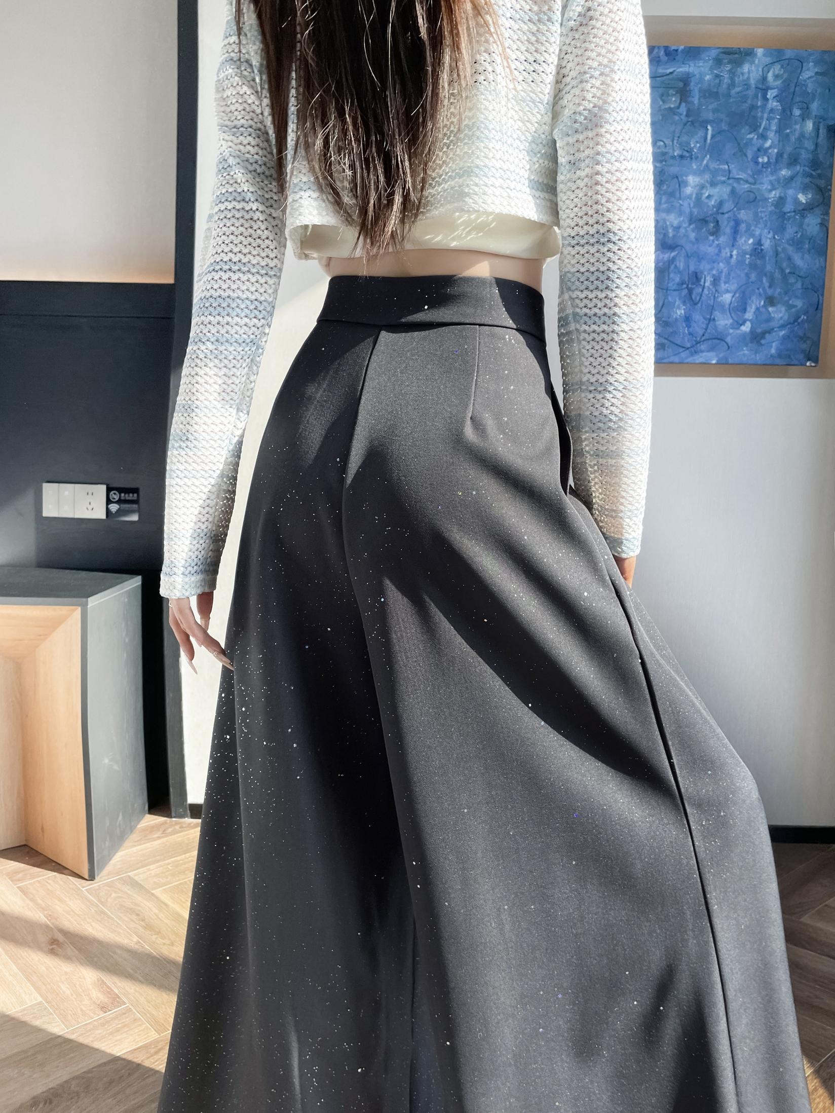 Wide-leg Pants