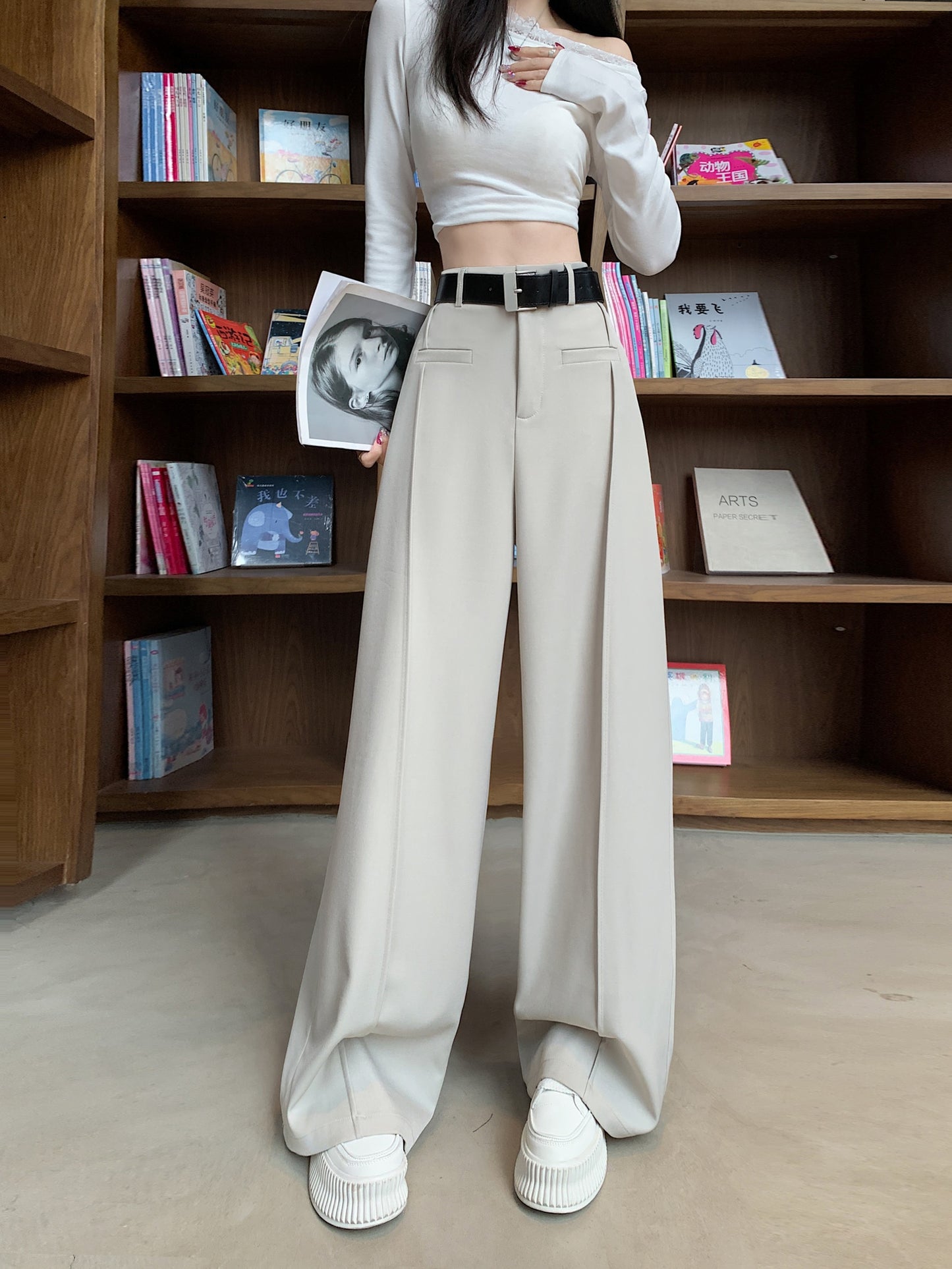 Wide-leg Trouser