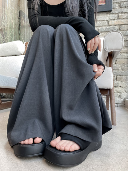 Wide-leg Trouser