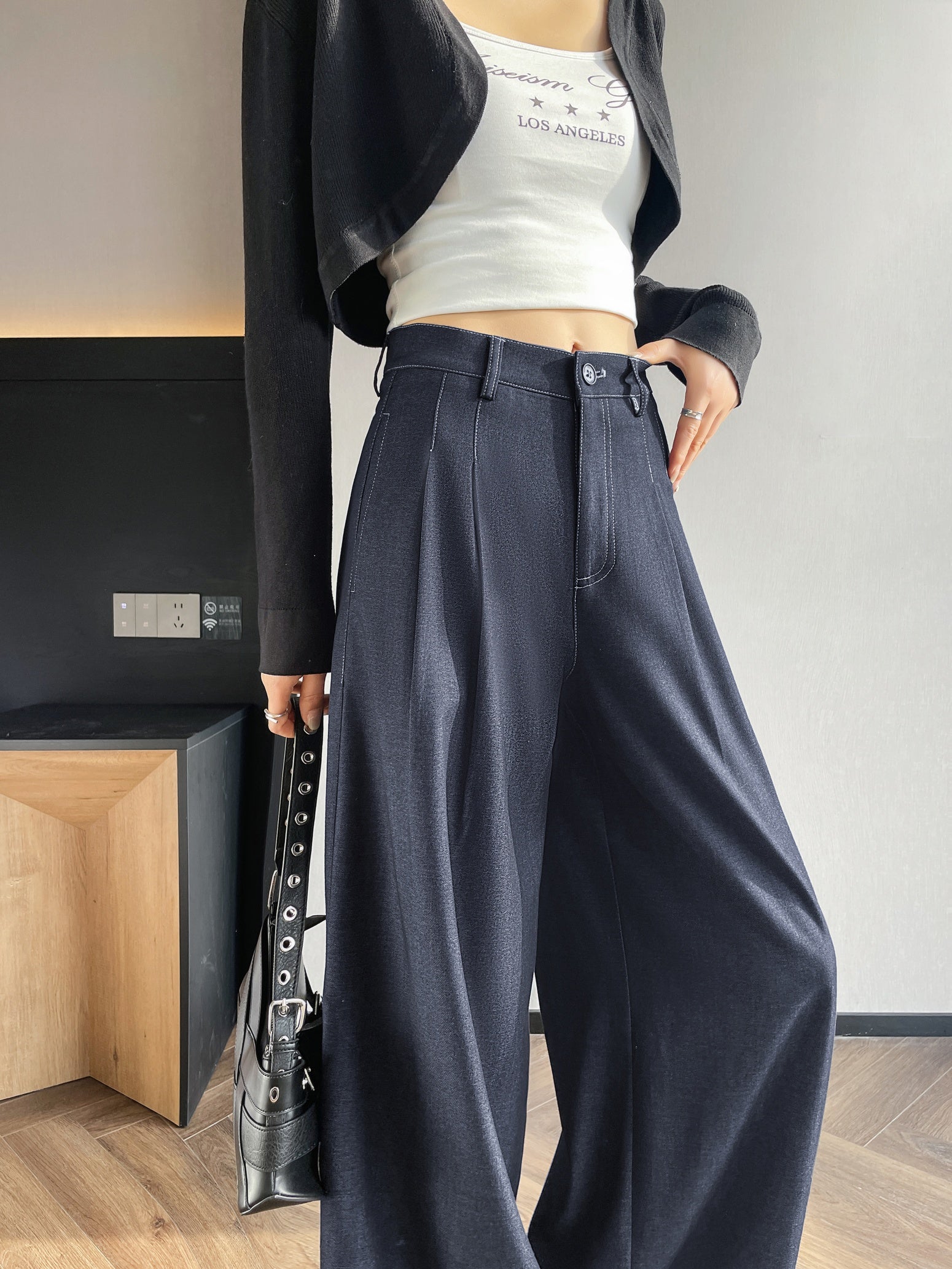 Wide Leg Trouser