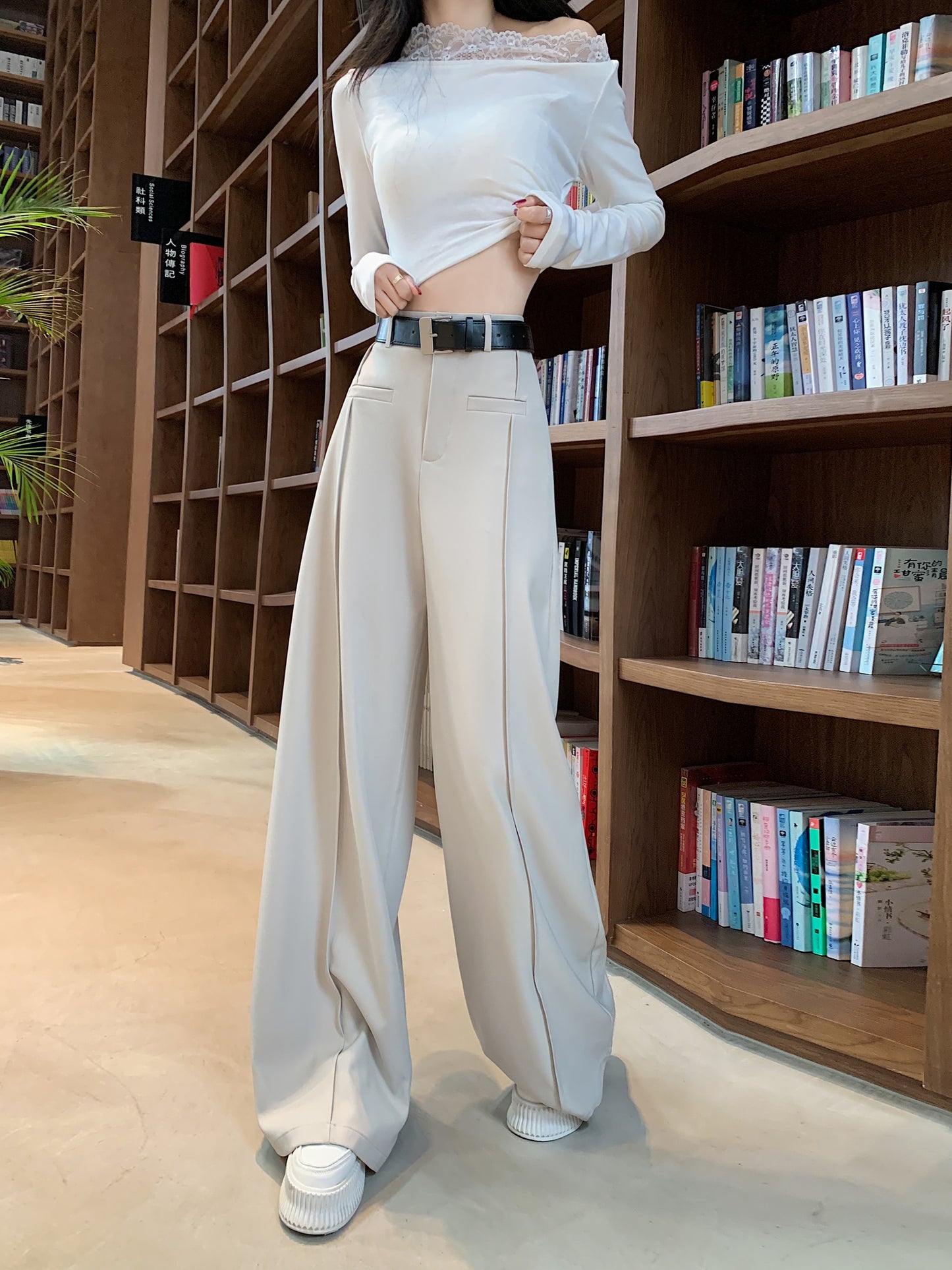 Wide Leg Trouser