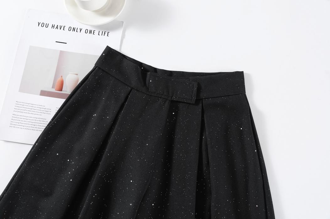Wide-leg Trouser