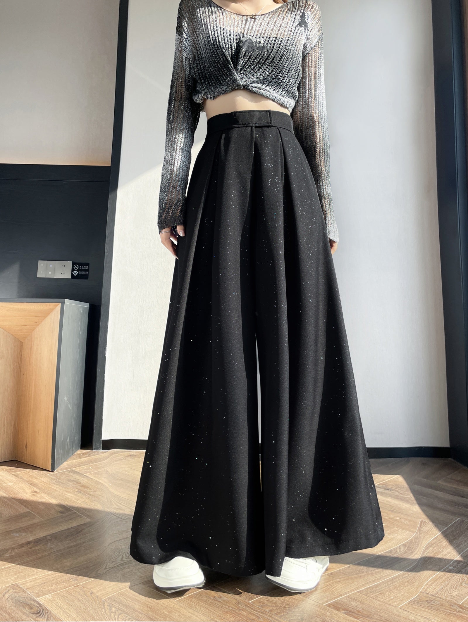 Wide Leg Trouser