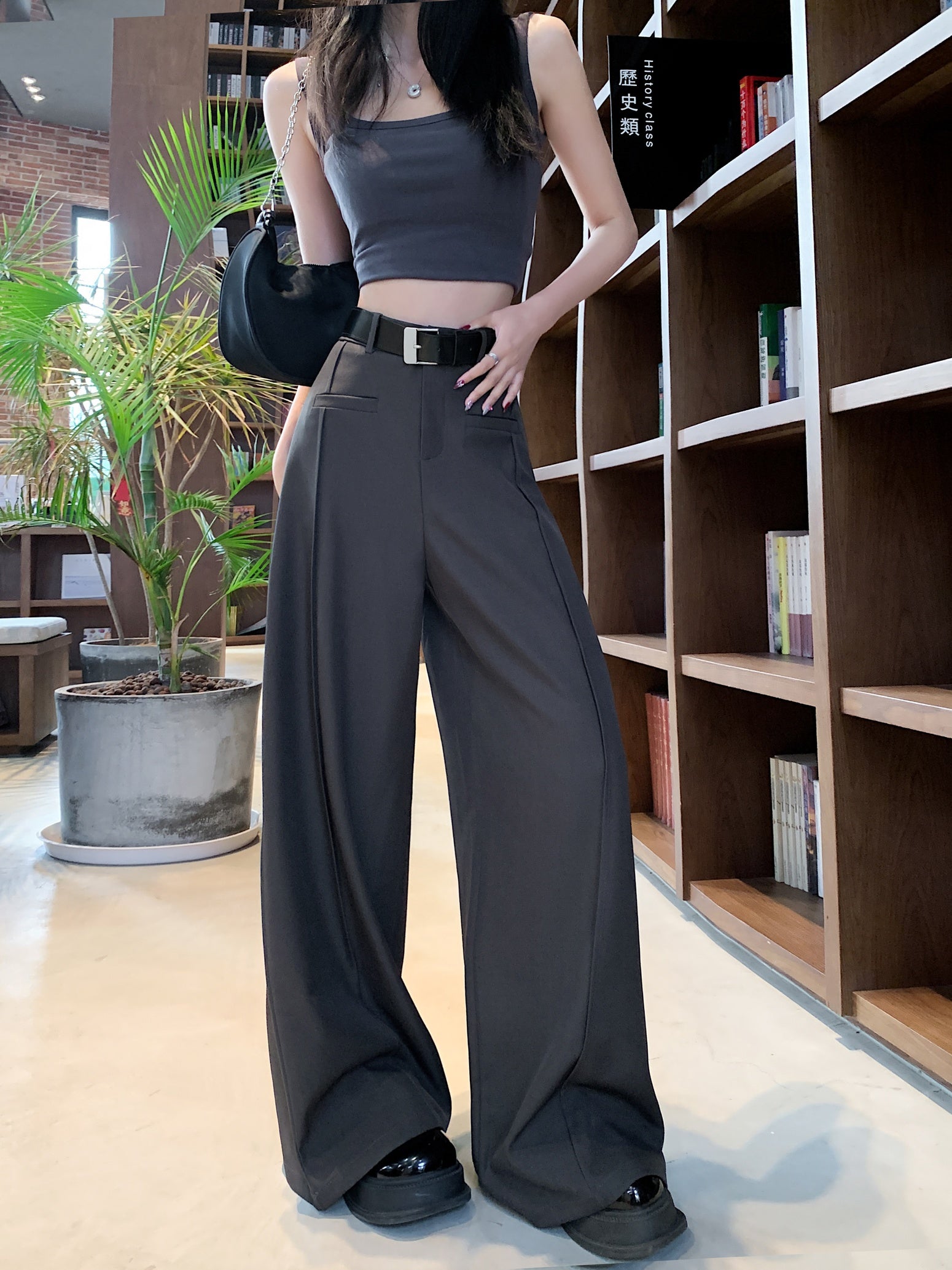 Wide-leg Pant